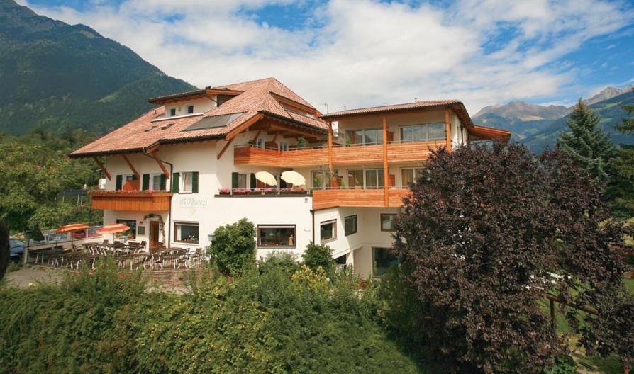 Hotel Haselried Tirolo Exterior photo